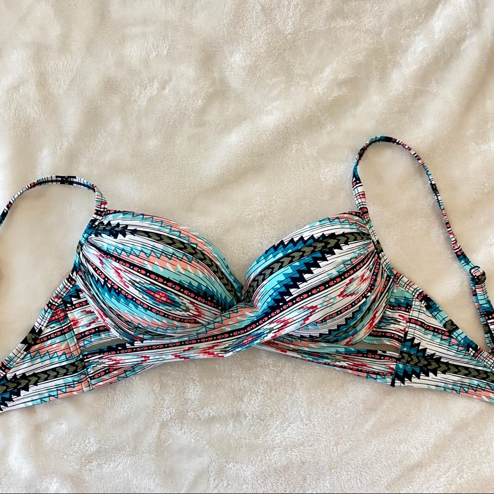 Coco Reef Bra Sized Bikini Top 32/34C